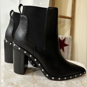 Sz 7.5 New No Box Charles David Dodger bootie